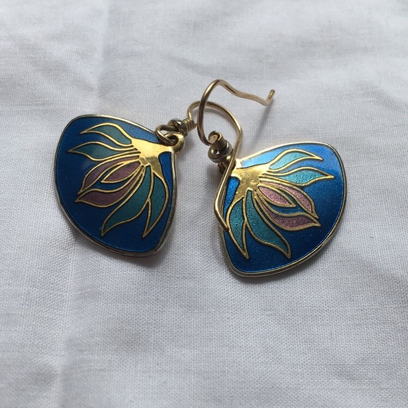 Two pairs of earrings - Picture 4 of 4